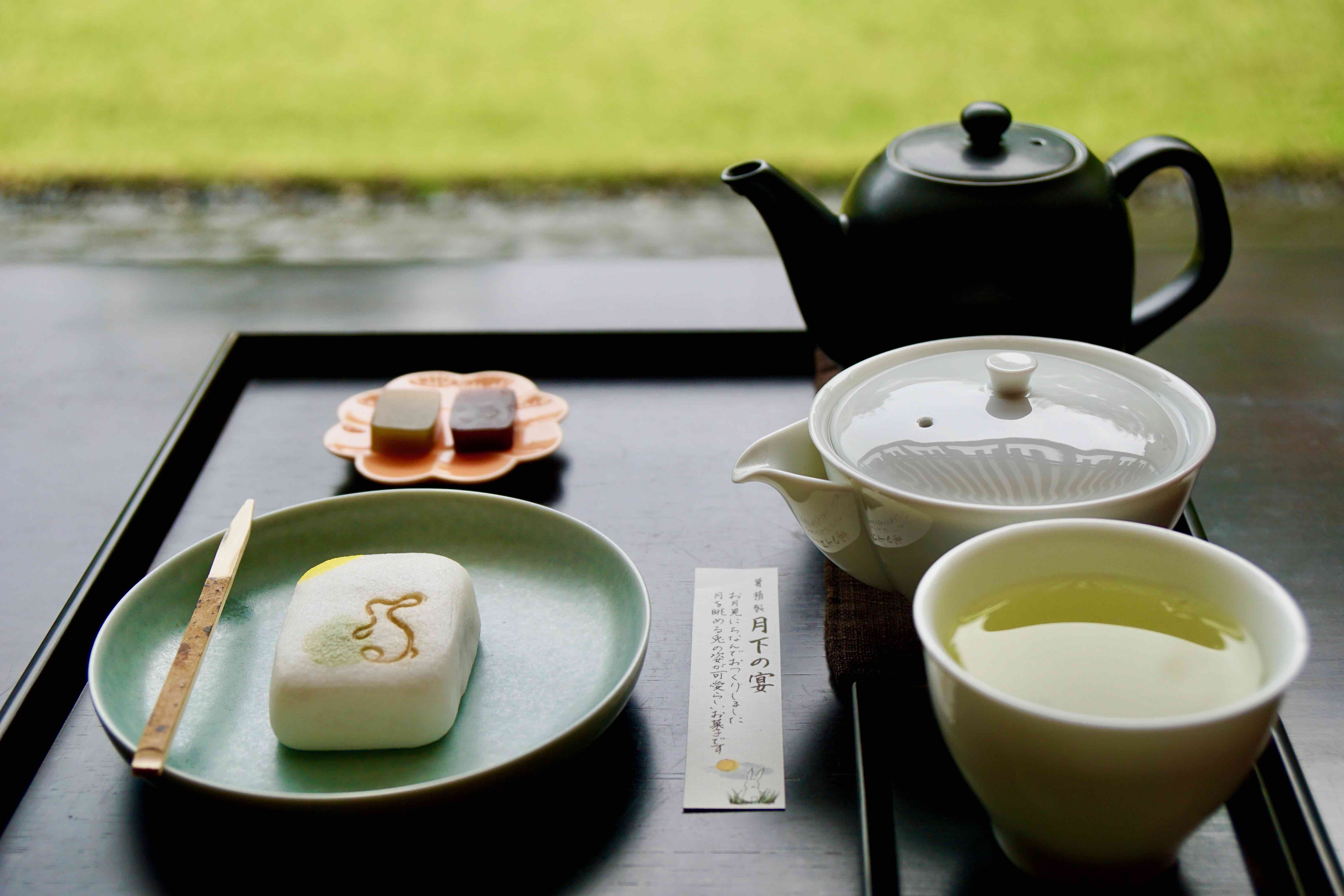 Bread is the Staff of Life.｜A Cultural Relationship between Tea and Food.