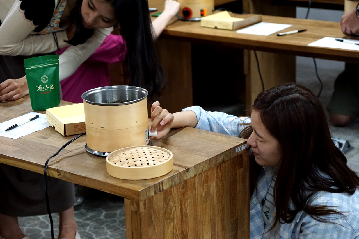 The Carnival of Amino Acid ｜ Tea Roasting